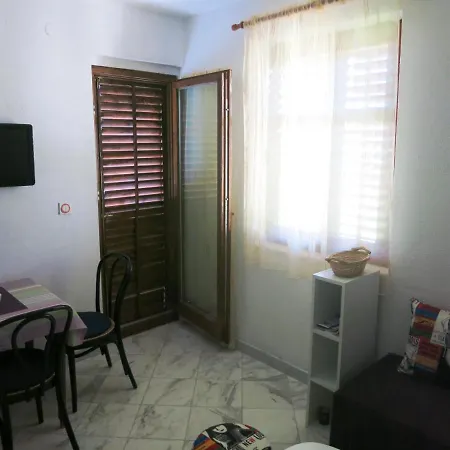 Apartament Delibasic *